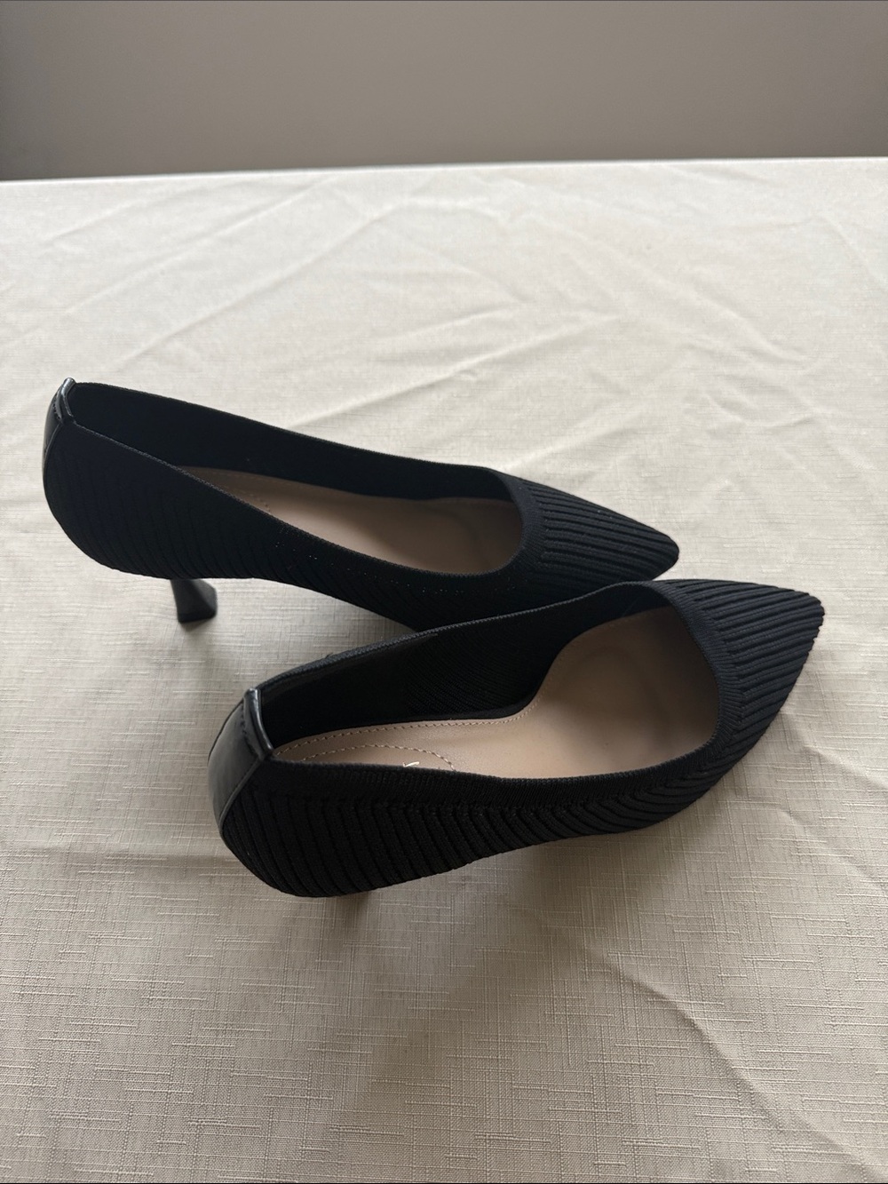 Classic Black Pointed-Toe Mid Heel Pumps